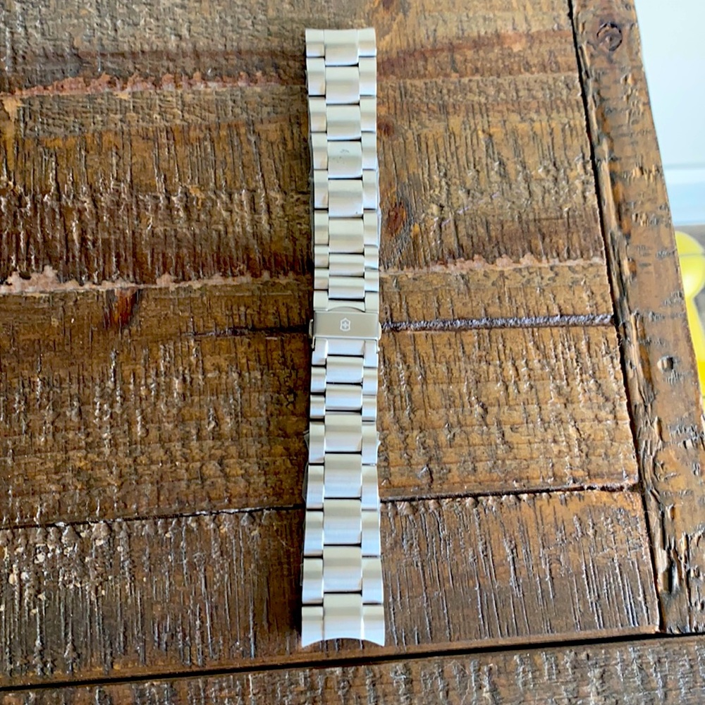 Victorinox chain link watchband